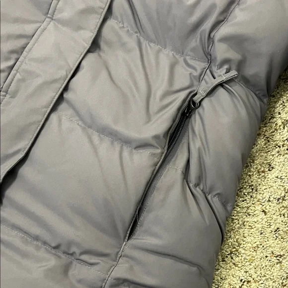 L.L. Bean Purple Puffer Jacket Women’s Size XS - Picture 3 of 11